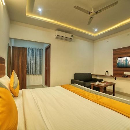 Visa Inn Transit Stay With Airport Transfer Bangalore Buitenkant foto