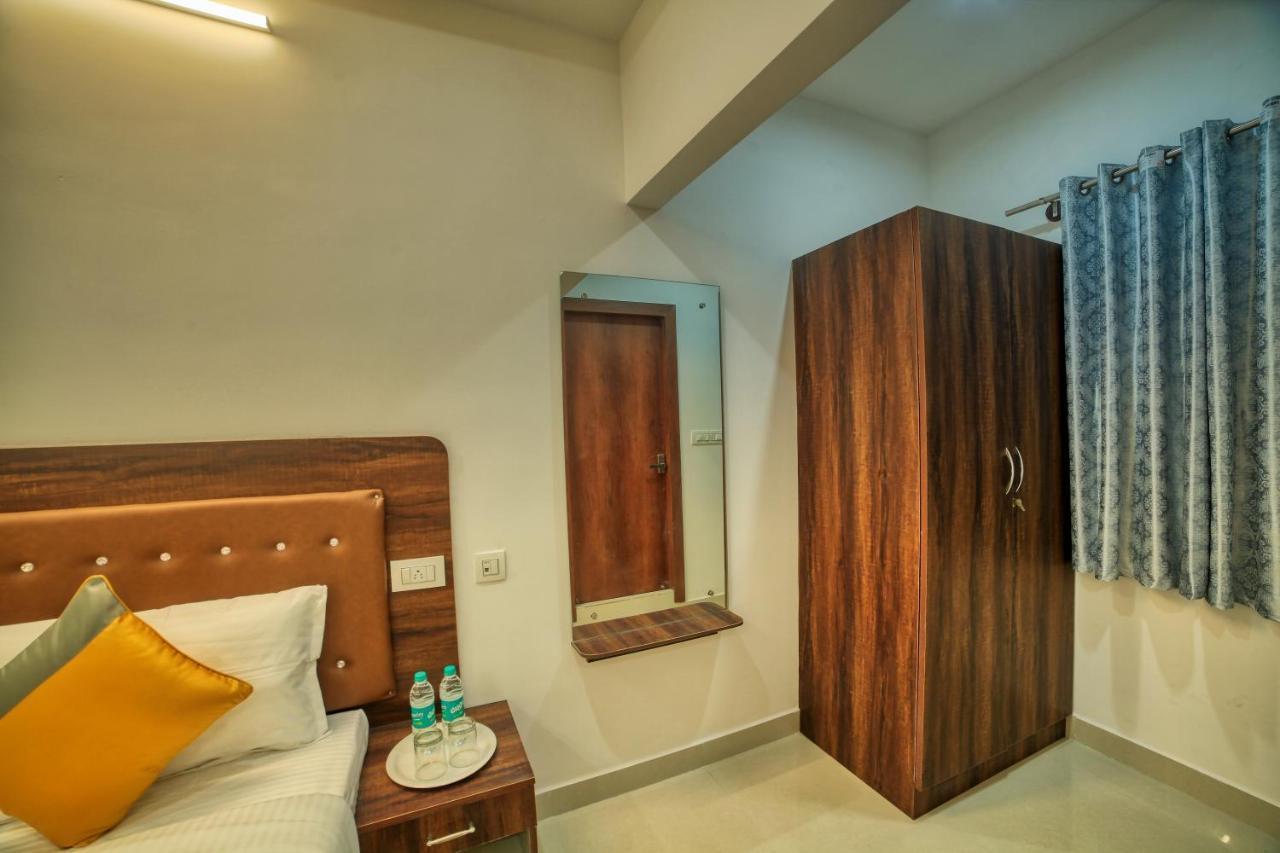 Visa Inn Transit Stay With Airport Transfer Bangalore Buitenkant foto